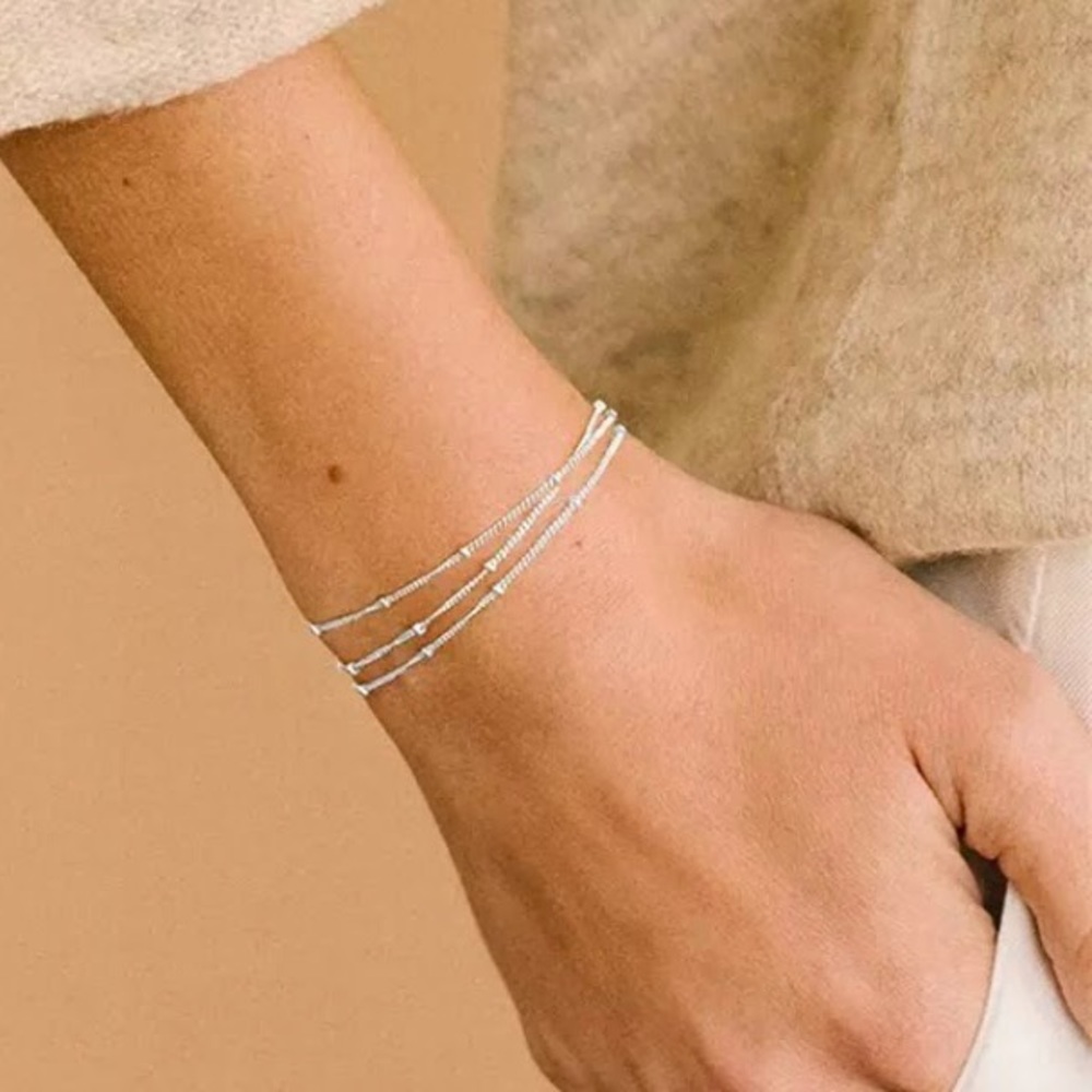 ⚜️𝟯𝟬%𝗢𝗙𝗙 𝗯𝘂𝗻𝗱𝗹𝗲𝘀 𝟯+⚜️ NEW 3 Layered Stainless Steel Bracelet - Picture 9 of 14